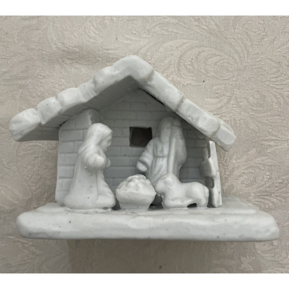Porcelain Nativity, 4.0 x 3 In